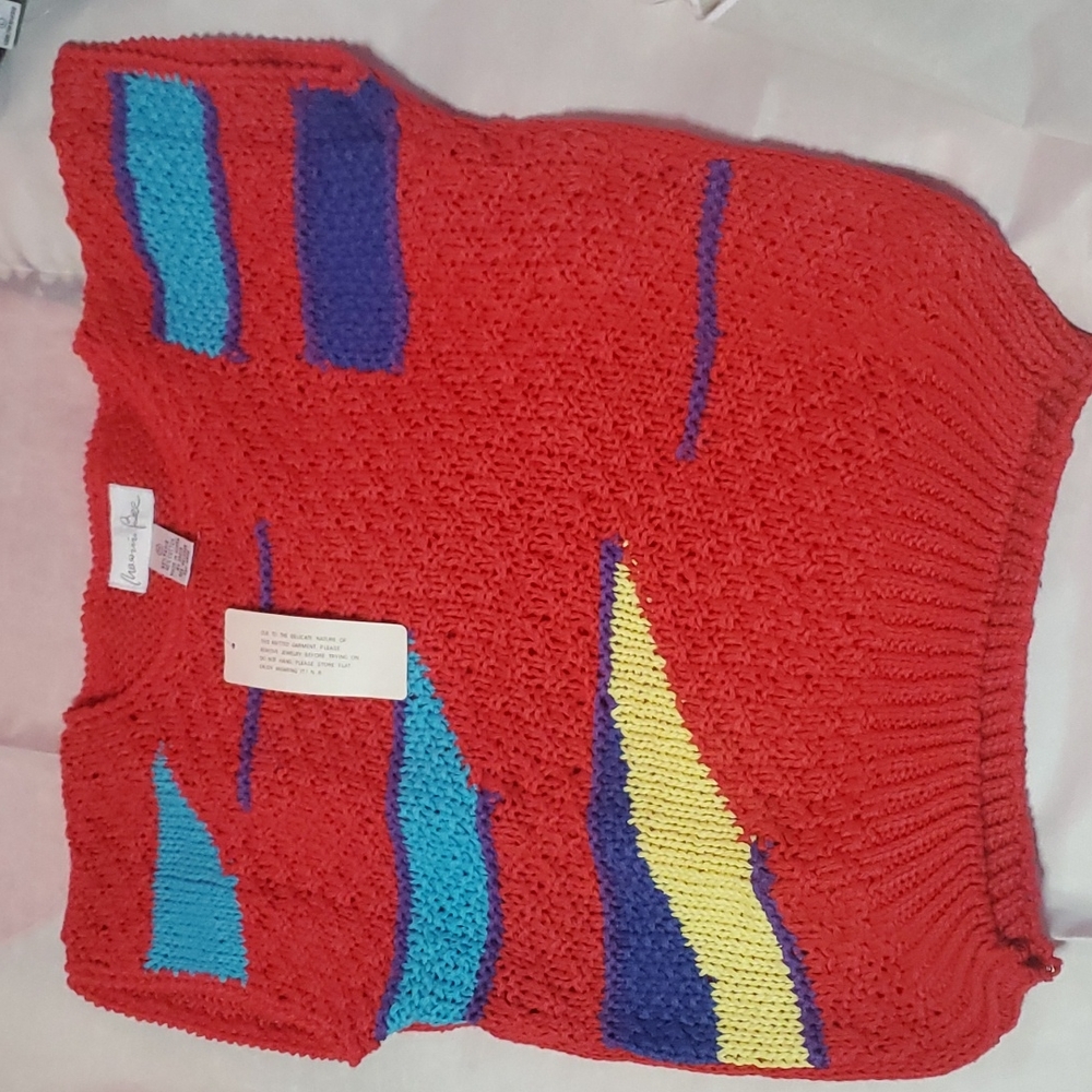 Naomi Bee sweater top